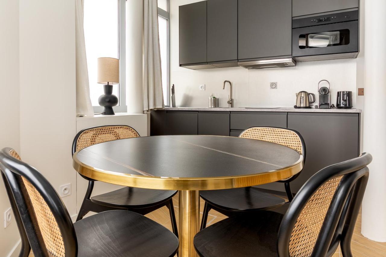 Lovely Apartment Close To Eiffel Tower Paris Exterior foto